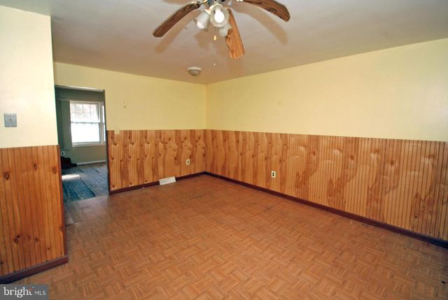 11 WELLINGTON PL, Burlington, NJ 08016