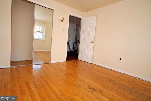 11 WELLINGTON PL, Burlington, NJ 08016