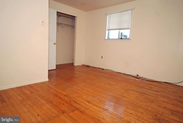 11 WELLINGTON PL, Burlington, NJ 08016