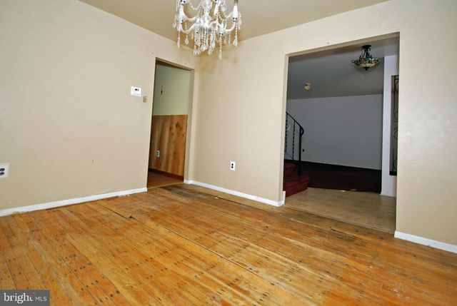 11 WELLINGTON PL, Burlington, NJ 08016