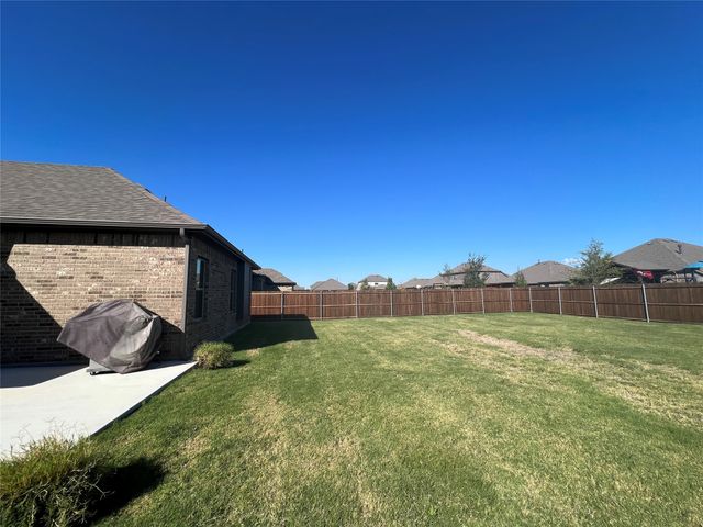 2817 Diamondback Drive, Melissa, TX 75454