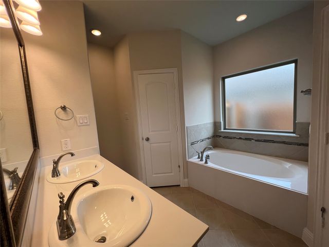 2817 Diamondback Drive, Melissa, TX 75454