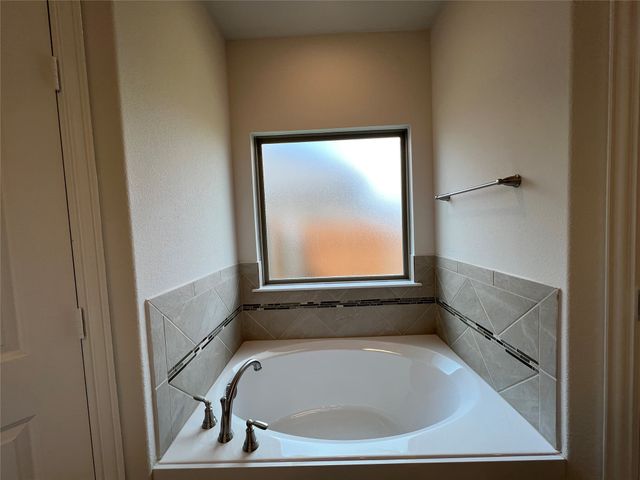 2817 Diamondback Drive, Melissa, TX 75454