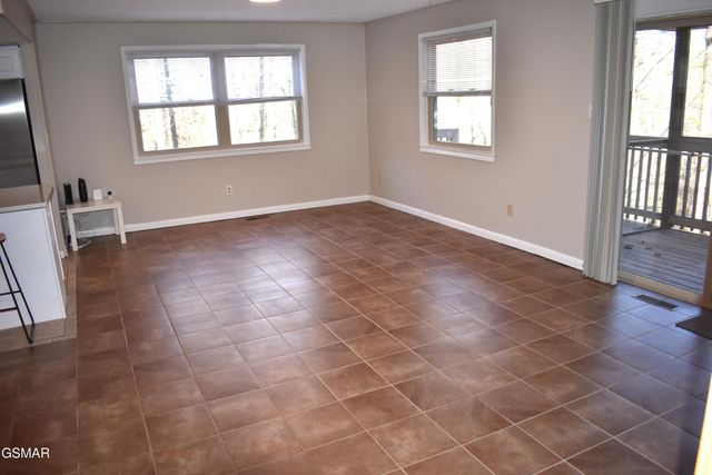 514 Gatlin Drive, Gatlinburg, TN 37738