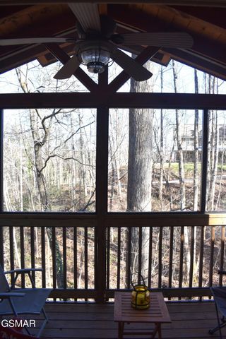 514 Gatlin Drive, Gatlinburg, TN 37738