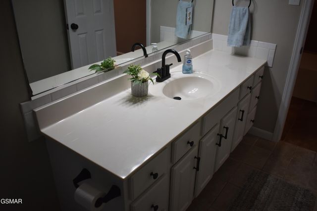 514 Gatlin Drive, Gatlinburg, TN 37738