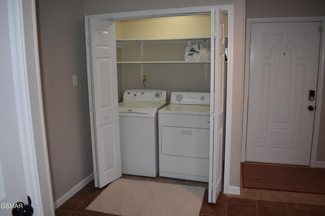 514 Gatlin Drive, Gatlinburg, TN 37738