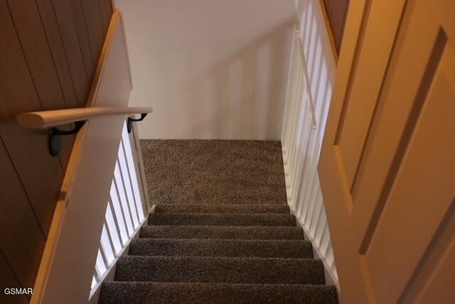 514 Gatlin Drive, Gatlinburg, TN 37738