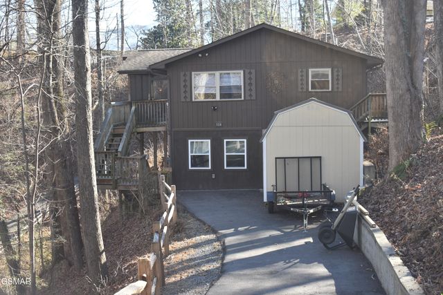 514 Gatlin Drive, Gatlinburg, TN 37738