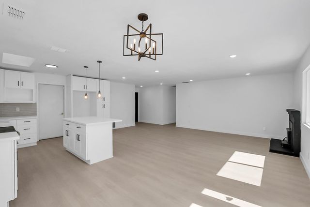 1830 N Alegre Dr, Tracy, CA 95376