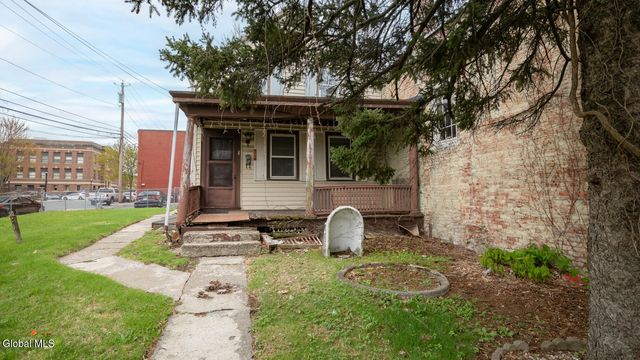 83 13th Street, Troy, NY 12180