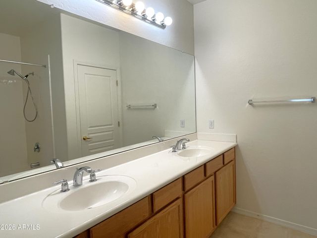 955 E Knox Road 216, Chandler, AZ 85225