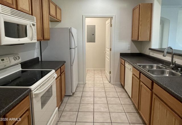 955 E Knox Road 216, Chandler, AZ 85225