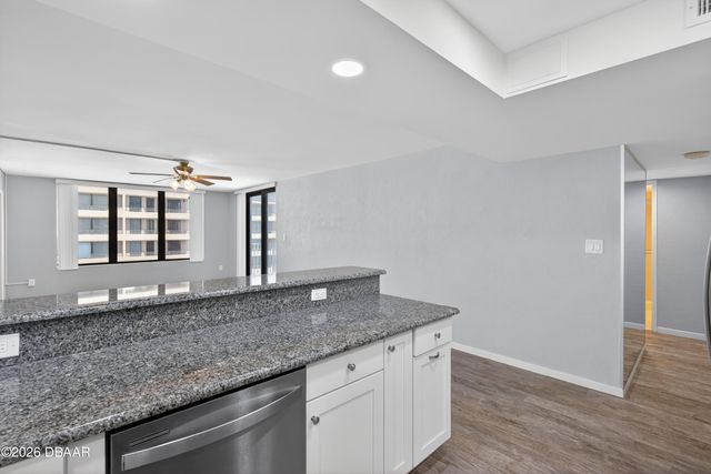 3043 S Atlantic Ave Apt 805, Daytona Beach Shores, FL 32118