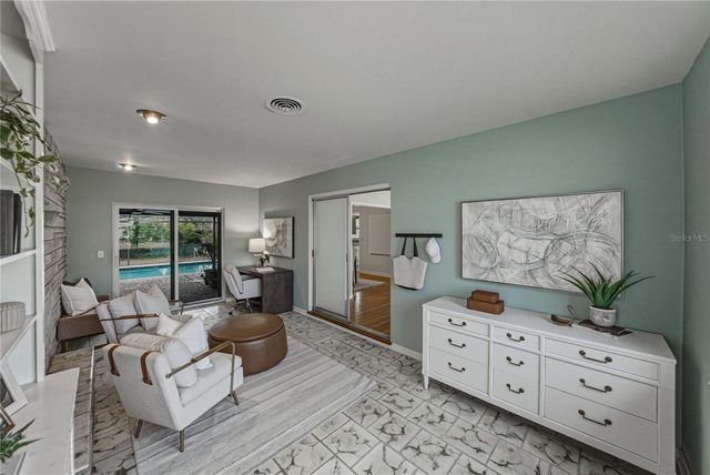 2215 WOODBINE AVENUE, Lakeland, FL 33803