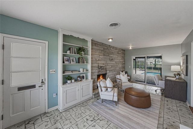 2215 WOODBINE AVENUE, Lakeland, FL 33803