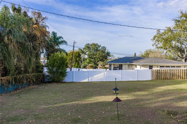 2215 WOODBINE AVENUE, Lakeland, FL 33803