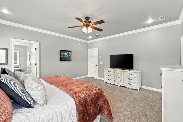 5544 W Shalott Drive, Fayetteville, AR 72704