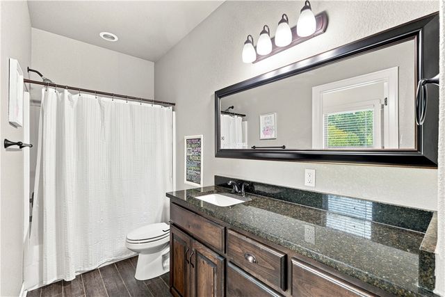 5544 W Shalott Drive, Fayetteville, AR 72704