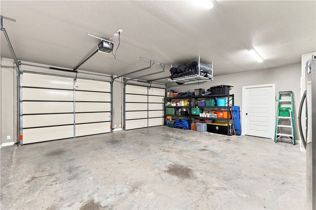 5544 W Shalott Drive, Fayetteville, AR 72704