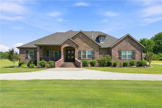 5544 W Shalott Drive, Fayetteville, AR 72704
