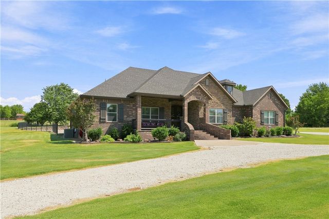 5544 W Shalott Drive, Fayetteville, AR 72704