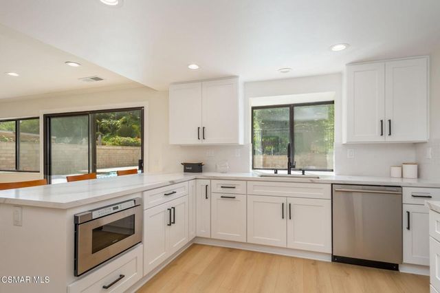 1962 Daylight Court, Thousand Oaks, CA 91362