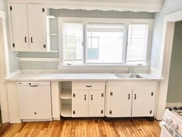 47 Windsor 00, Medford, MA 02155