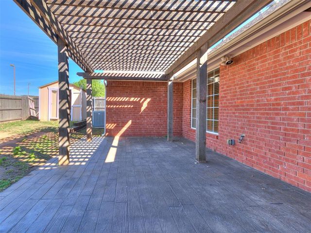 13509 Silver Eagle Trail, Edmond, OK 73013