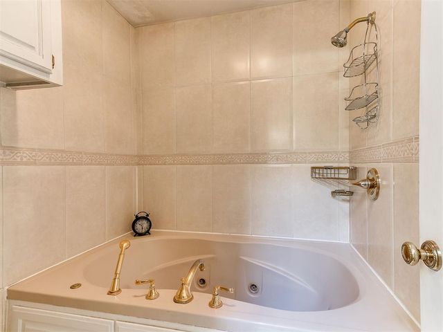 13509 Silver Eagle Trail, Edmond, OK 73013