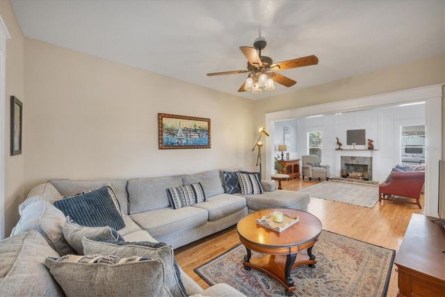 1300 4TH STREET W, Palmetto, FL 34221