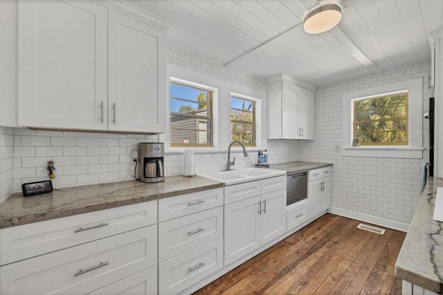 1300 4TH STREET W, Palmetto, FL 34221