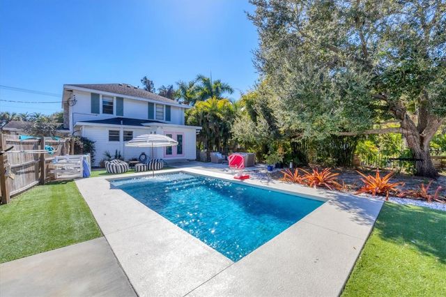 1300 4TH STREET W, Palmetto, FL 34221