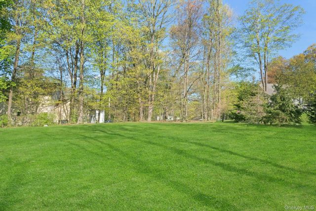 57 Meadow Sweet Road, Cortlandt Manor, NY 10567