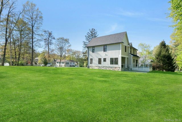 57 Meadow Sweet Road, Cortlandt Manor, NY 10567