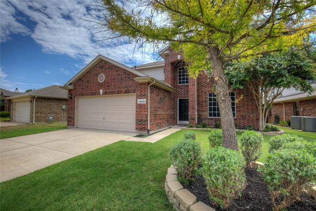 15628 Landing Creek Lane, Fort Worth, TX 76262