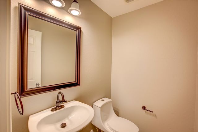 15628 Landing Creek Lane, Fort Worth, TX 76262