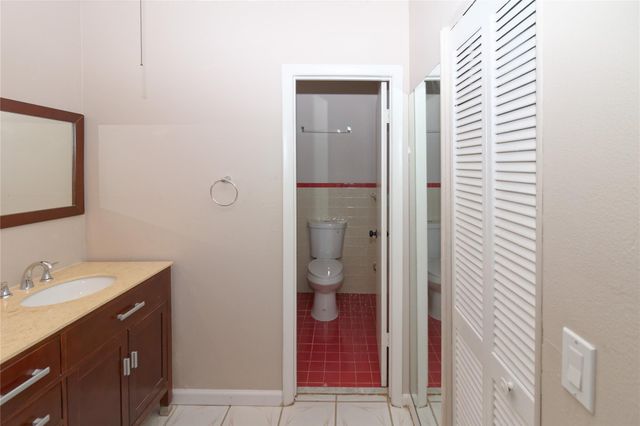 3891 NW 78th Ave, Davie, FL 33024