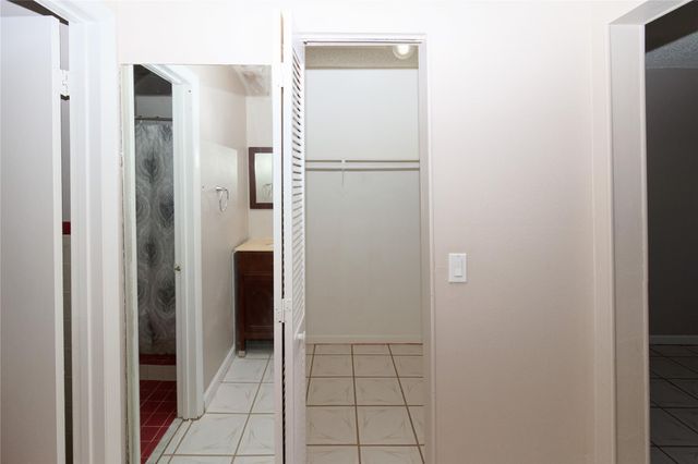 3891 NW 78th Ave, Davie, FL 33024