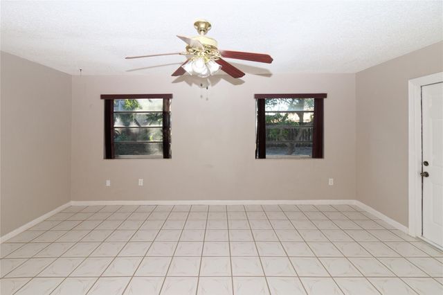 3891 NW 78th Ave, Davie, FL 33024