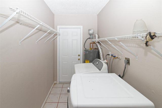 3891 NW 78th Ave, Davie, FL 33024