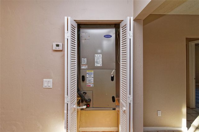 3891 NW 78th Ave, Davie, FL 33024