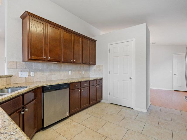 710 Hedgewood DR, Georgetown, TX 78628