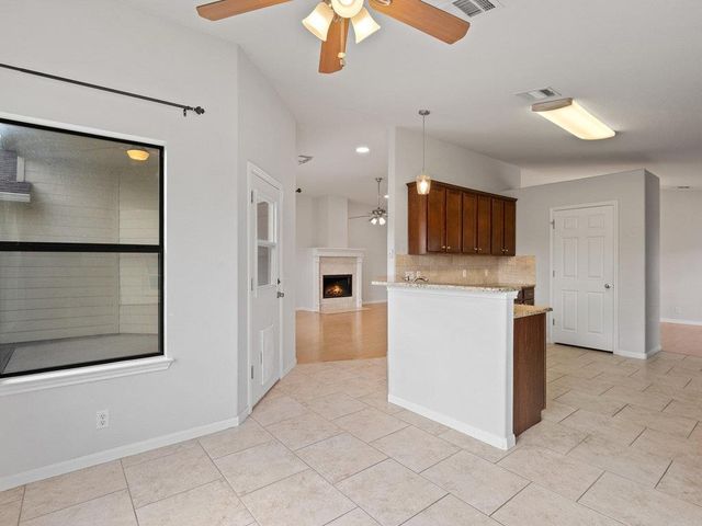 710 Hedgewood DR, Georgetown, TX 78628