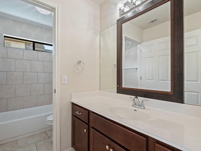 710 Hedgewood DR, Georgetown, TX 78628