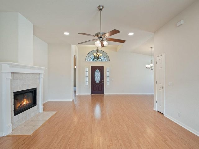 710 Hedgewood DR, Georgetown, TX 78628