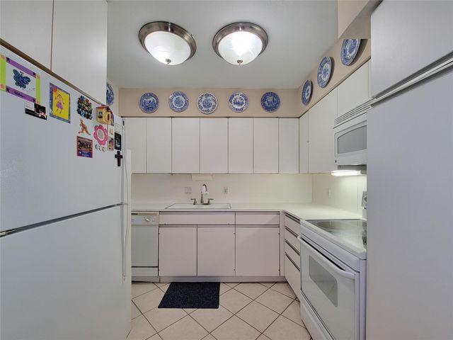 2601 Bellefontaine Street A104, Houston, TX 77025