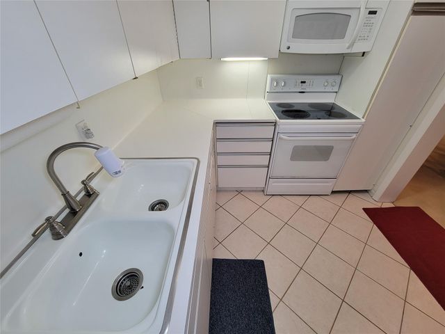 2601 Bellefontaine Street A104, Houston, TX 77025