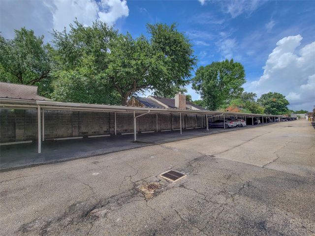 2601 Bellefontaine Street A104, Houston, TX 77025