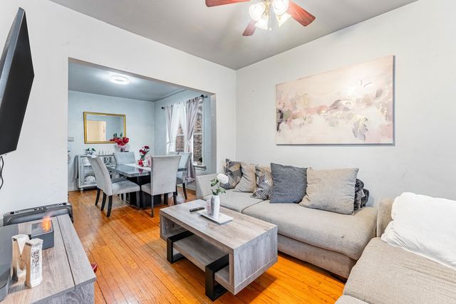 831 N Keystone Avenue, Chicago, IL 60651